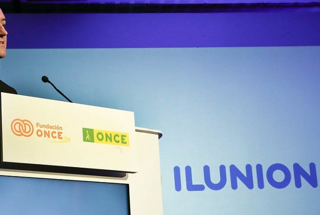 El President de la Generalitat, Alberto Fabra, asiste a la presentación de la “Marca Única Ilunion” de las empresas de la ONCE y su Fundación. 11/12/2014. Foto: Calahorro